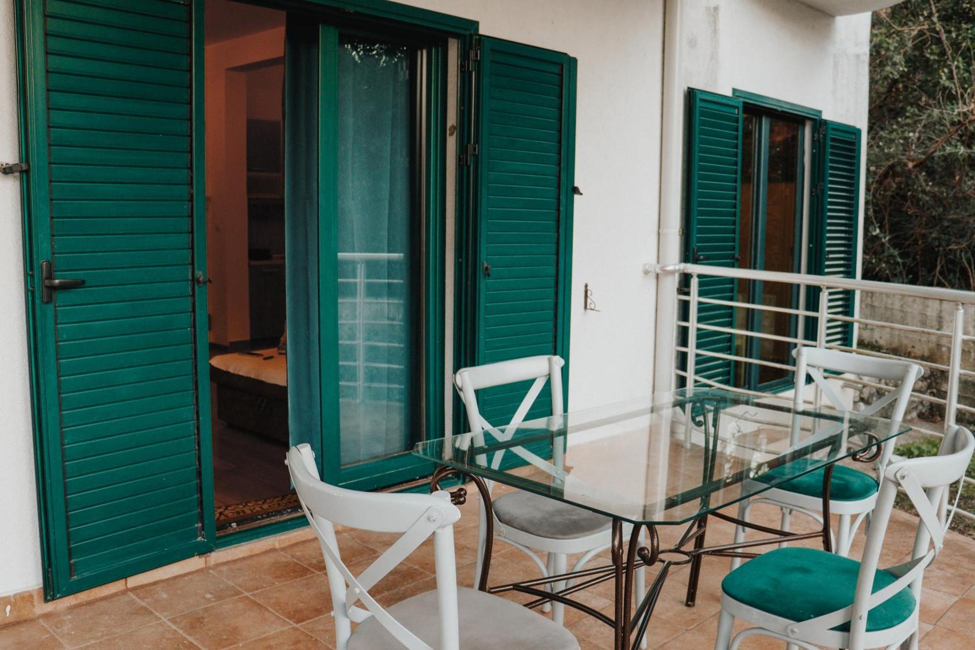 Apartman Mia Risan Zewnętrze zdjęcie